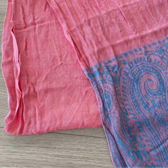 Paisley Pattern Pashmina Scarf - Picture 2 of 2